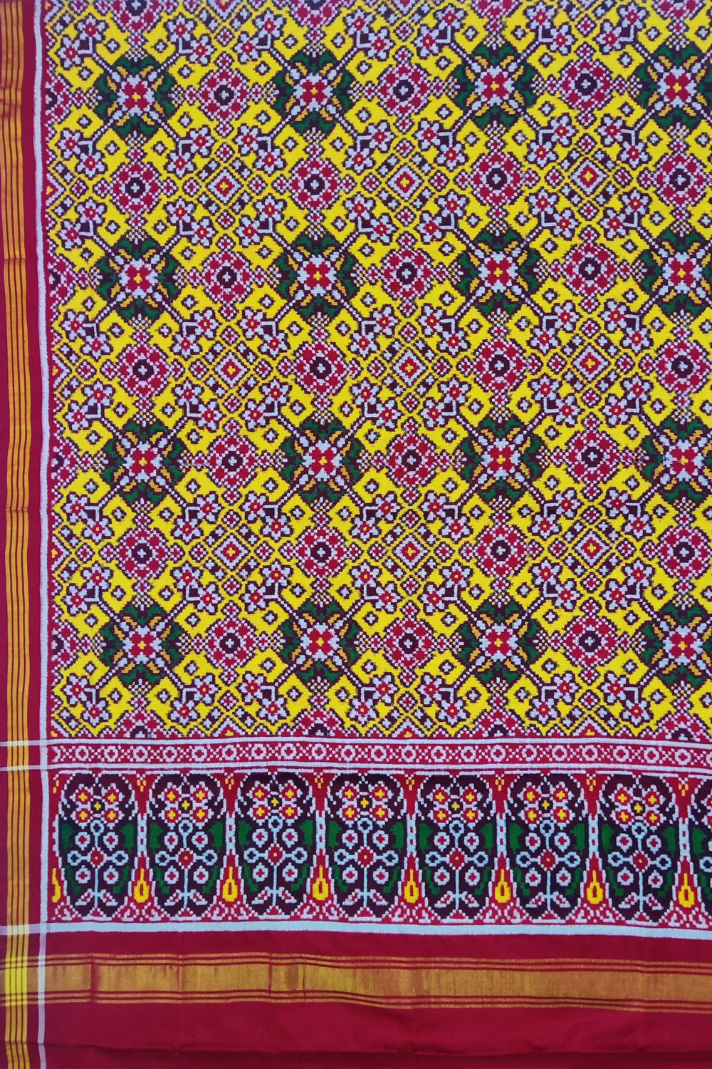 Yellow Semi Patan Patola Silk Dupatta Handloom - Luxurion World