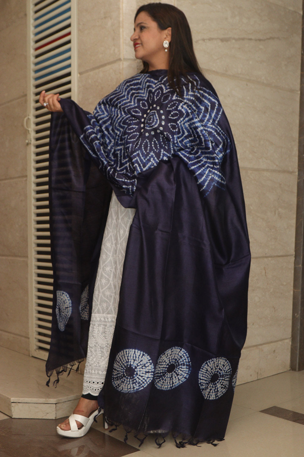 Blue Shibori Tie N Dye Pure Tussar Silk Hand Needle Work Dupatta - Luxurion World