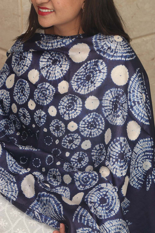 Blue Shibori Tie N Dye Pure Tussar Silk Hand Needle Work Dupatta - Luxurion World