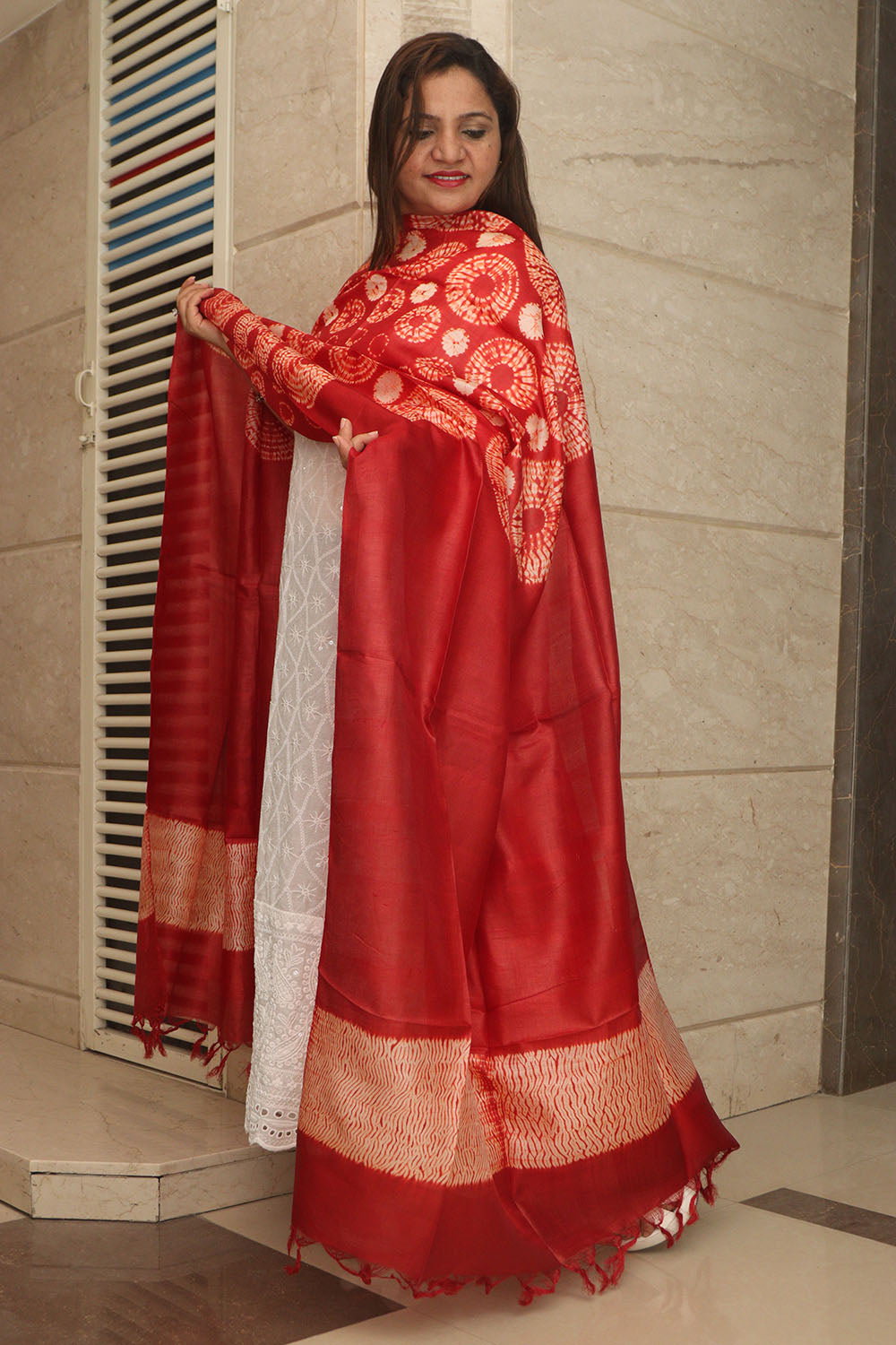 Red Shibori Tie N Dye Pure Tussar Silk Hand Needle Work Dupatta - Luxurion World