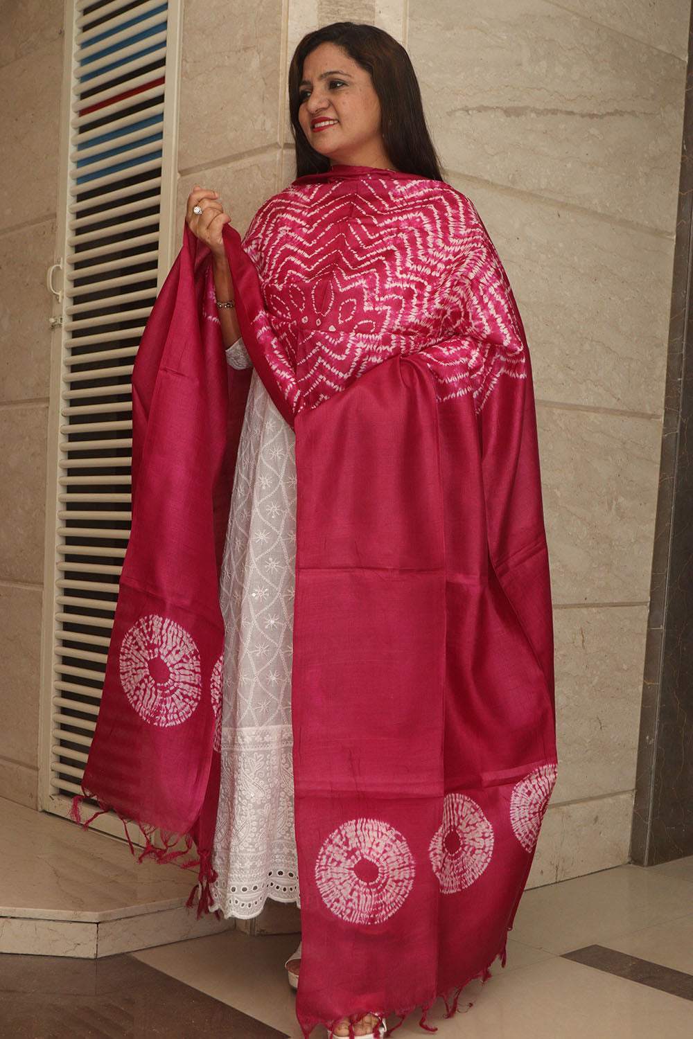 Pink Shibori Tie N Dye Pure Tussar Silk Hand Needle Work Dupatta - Luxurion World