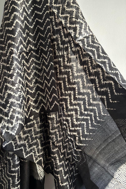 Black Shibori Tie N Dye Pure Tussar Silk Hand Needle Work Dupatta - Luxurion World