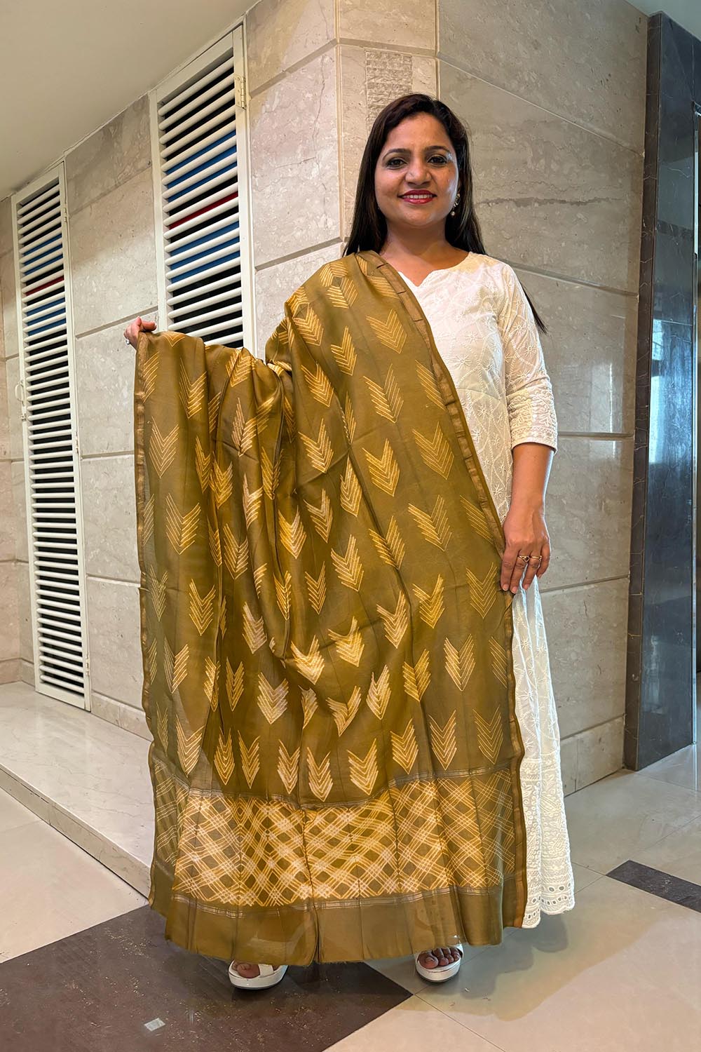 Brown & Yellow Shibori Tie N Dye Maheshwari Silk Dupatta - Luxurion World- Crafted Heirlooms
