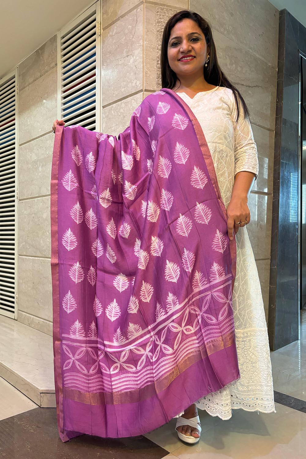 Stunning Purple Shibori Tie N Dye Maheshwari Silk Dupatta - Luxurion World- Crafted Heirlooms