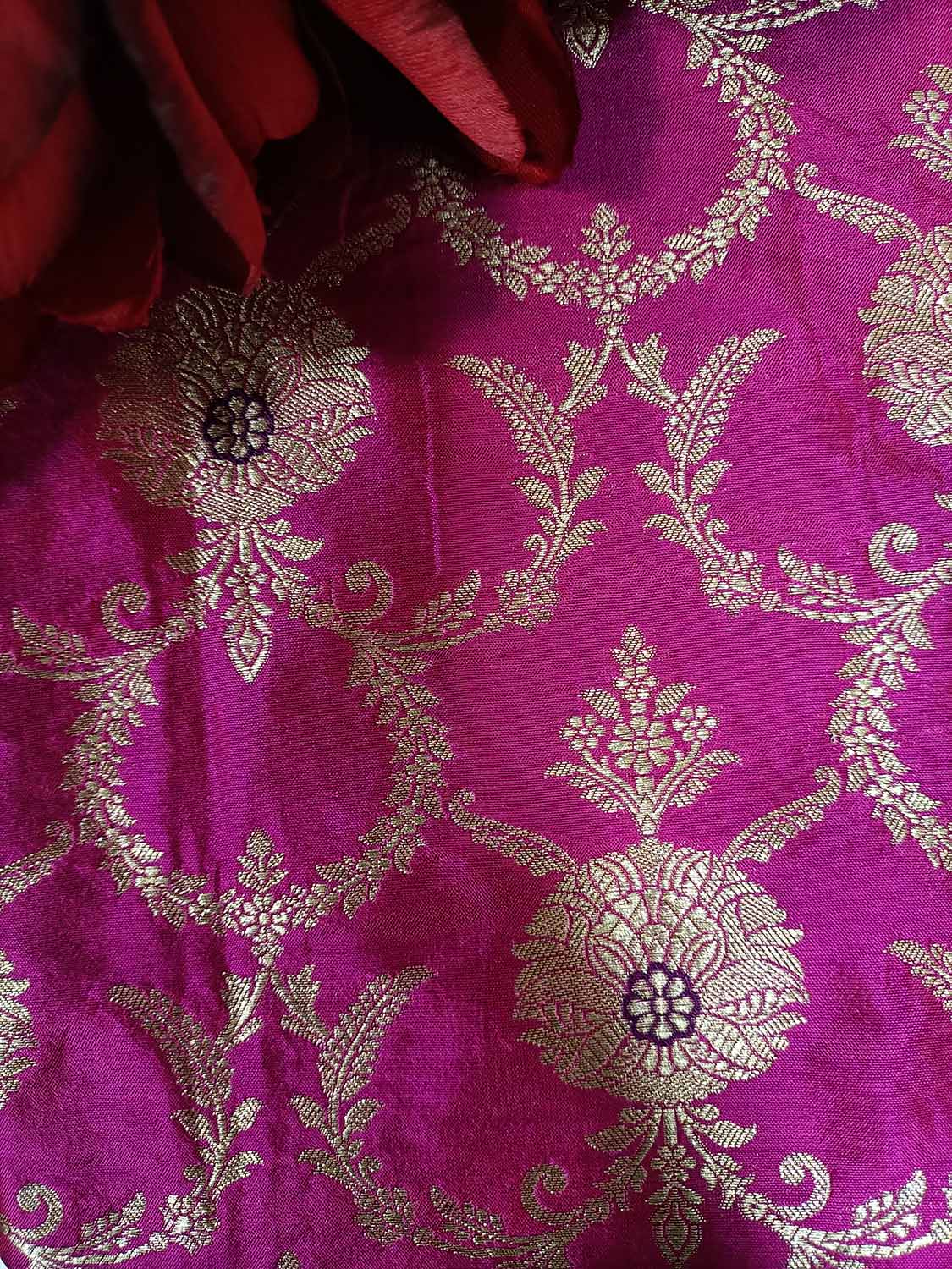 Pink Handloom Banarasi Pure Katan Silk Fabric ( 2.5 Mtr ) - Luxurion World