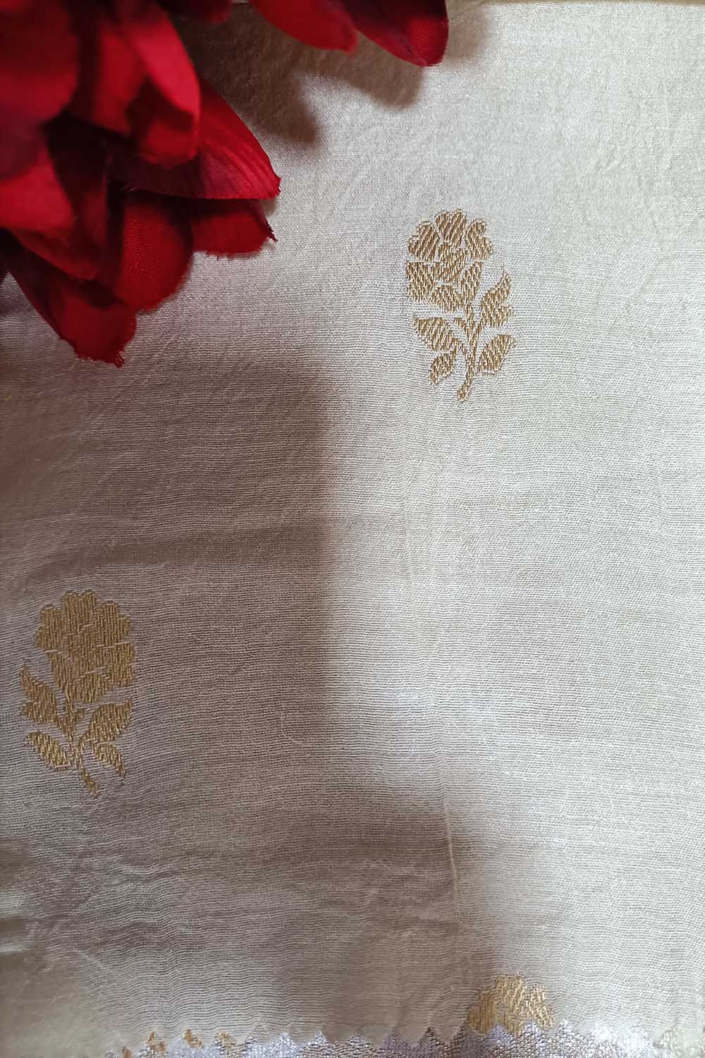 Dyeable Handloom Banarasi Pure Moonga Silk Booti Design Fabric ( 2.5 Mtr ) - Luxurion World