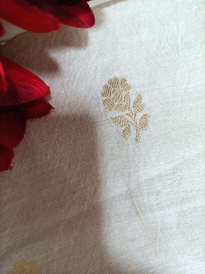 Dyeable Handloom Banarasi Pure Moonga Silk Booti Design Fabric ( 2.5 Mtr ) - Luxurion World