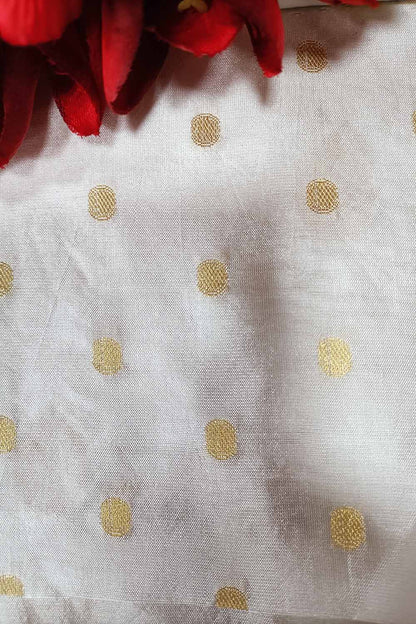 Dyeable Handloom Banarasi Pure Chiniya Silk Booti Design Fabric ( 2.5 Mtr ) - Luxurion World