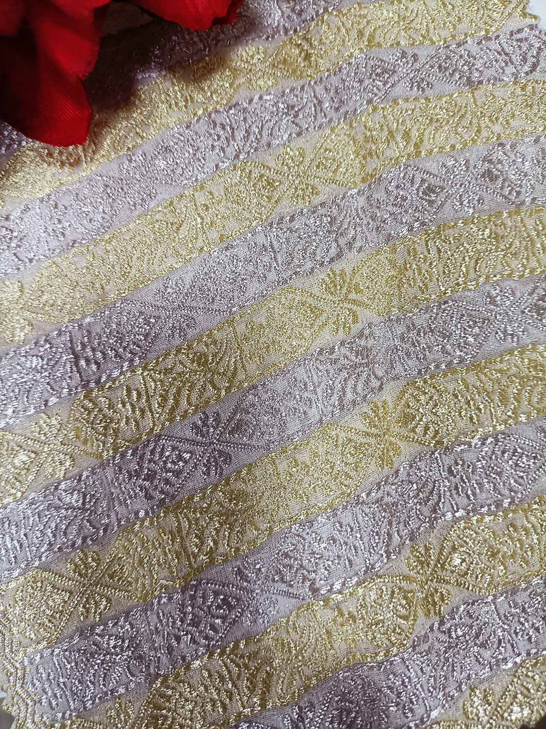 Dyeable Handloom Banarasi Pure Georgette Stripe Design Fabric ( 2.5 Mtr ) - Luxurion World