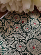 Exquisite Green Banarasi Handloom Silk Fabric  ( 2.5 Mtr ) - Luxurion World
