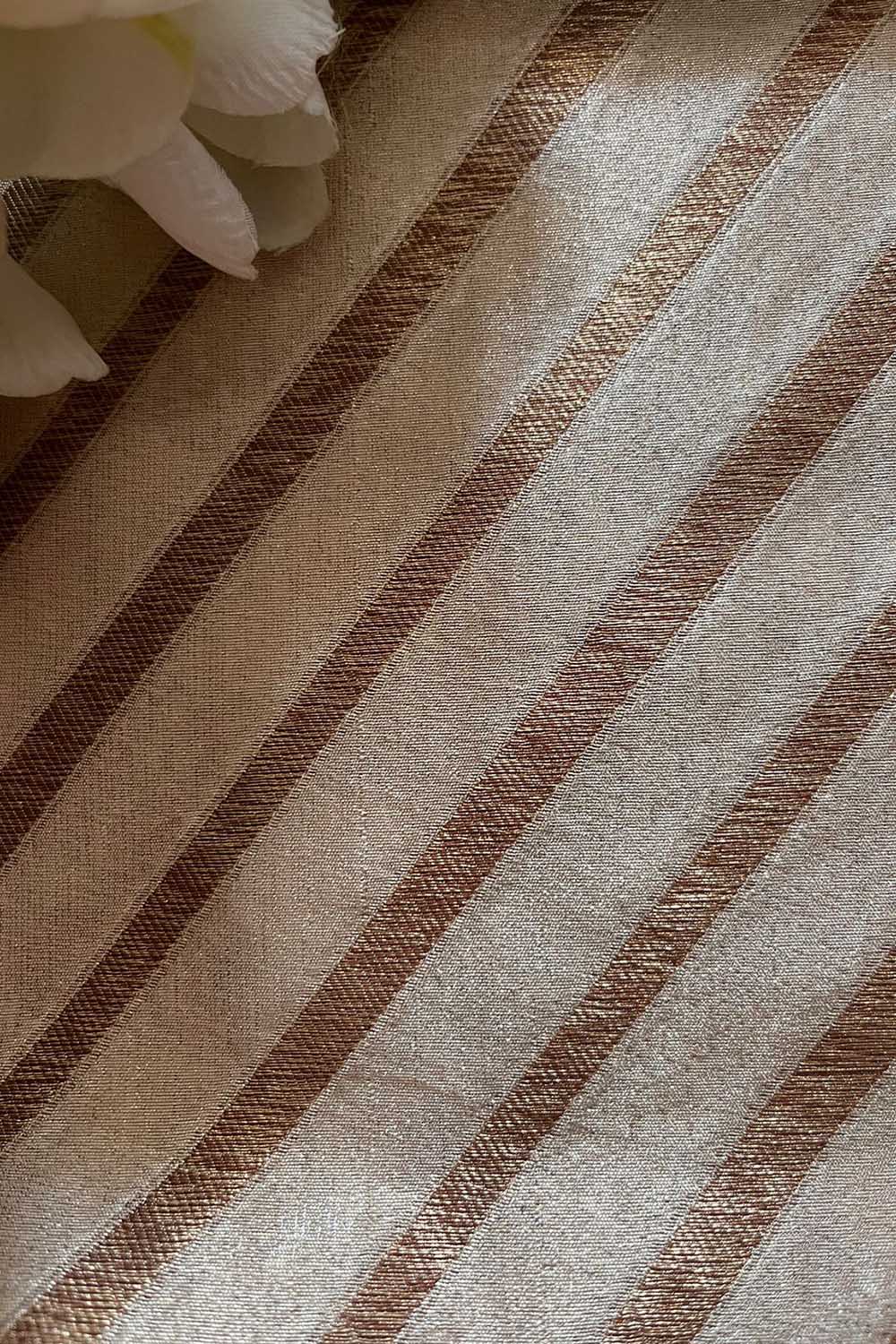 Exquisite Golden Banarasi Tissue Brocade Silk Fabric ( 2.5 Mtr ) - Luxurion World