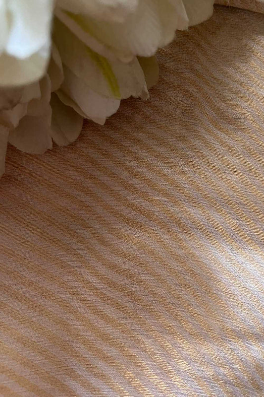 Exquisite Golden Banarasi Handloom Brocade Georgette ( 2.5 Mtr ) - Luxurion World