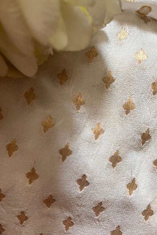 Customize Your Style with Dyeable Banarasi Georgette Fabric  ( 2.5 Mtr ) - Luxurion World