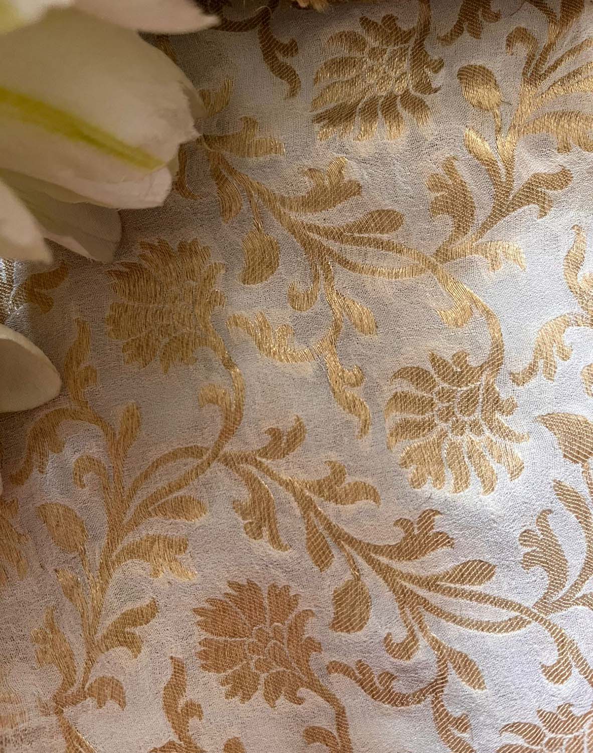 Vibrant Dyeable Banarasi Georgette Fabric ( 2.5 Mtr ) - Luxurion World