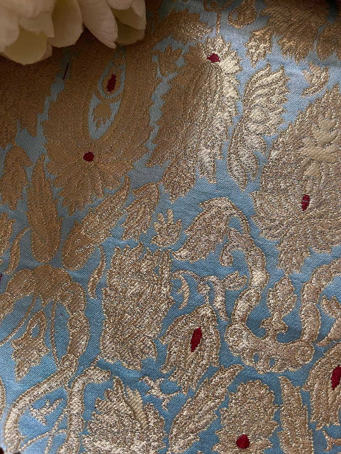 Exquisite Blue Banarasi Handloom Kimkhwab Silk Fabric ( 2.5 Mtr ) - Luxurion World