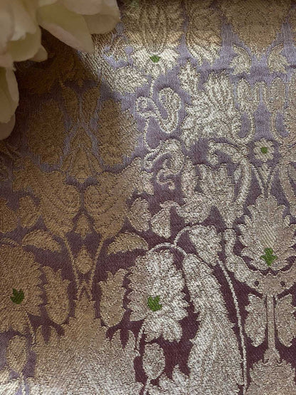Exquisite Purple Banarasi Silk Fabric - Handloom Kimkhwab ( 2.5 Mtr ) - Luxurion World