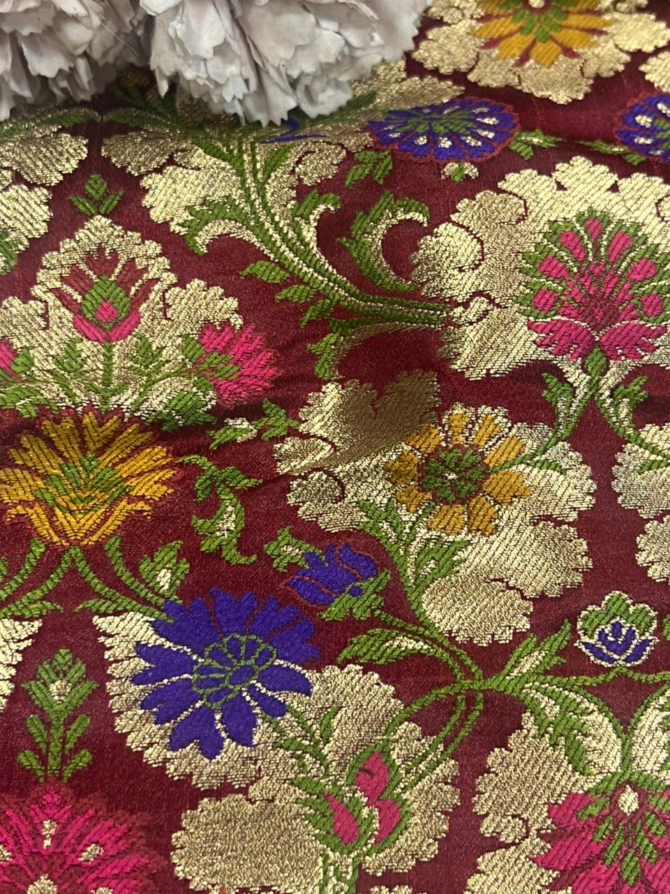 Maroon Handloom Banarasi Kimkhwab Silk Meenakari Flower Design Fabric ( 2.5 Mtr ) - Luxurion World