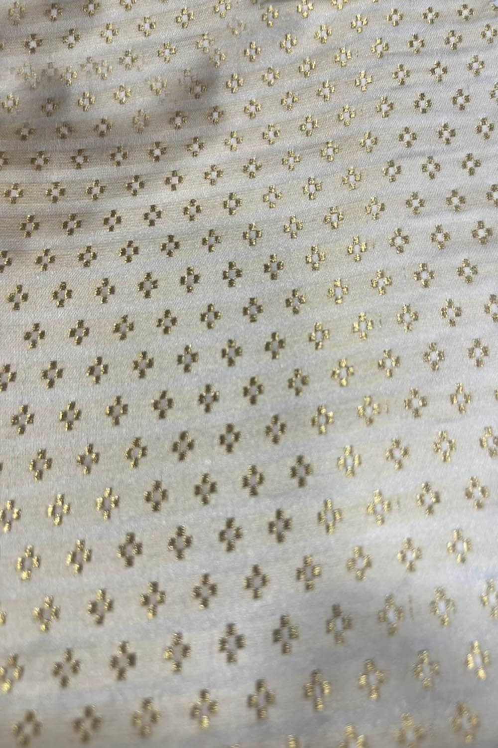 Elegant White Banarasi Brocade Satin Silk Fabric ( 2.5 Mtr ) - Luxurion World