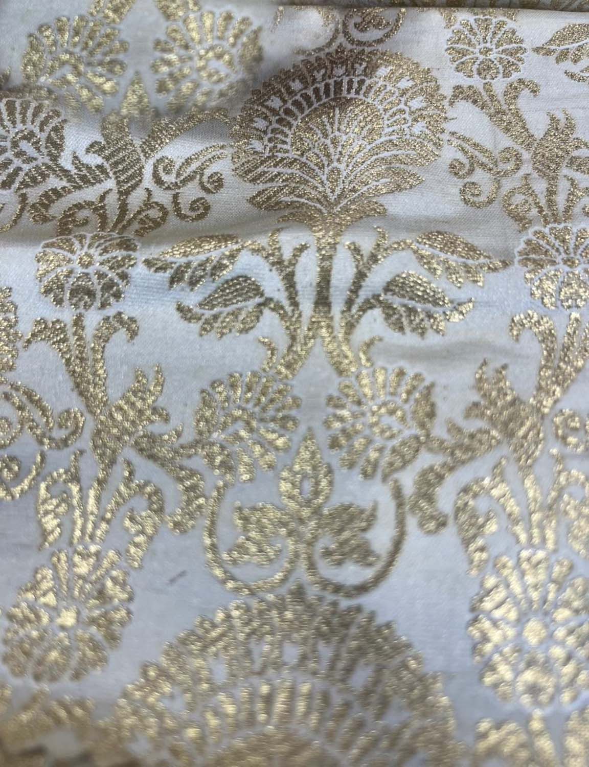 Elegant White Banarasi Brocade Satin Silk Fabric ( 2.5 Mtr ) - Luxurion World