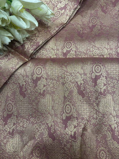 Exquisite Pink Banarasi Pure Katan Silk Brocade Fabric ( 2.5 Mtr ) - Luxurion World