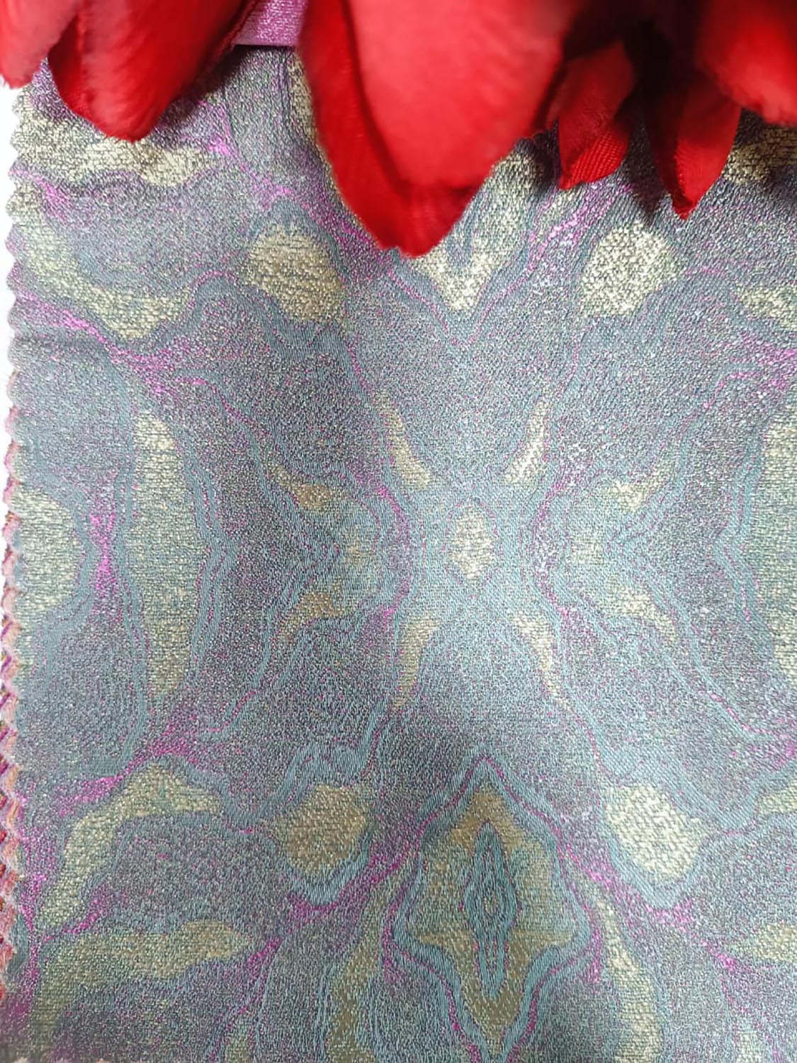 Multicolor Handloom Banarasi Silk Fabric ( 2.5 Mtr ) - Luxurion World