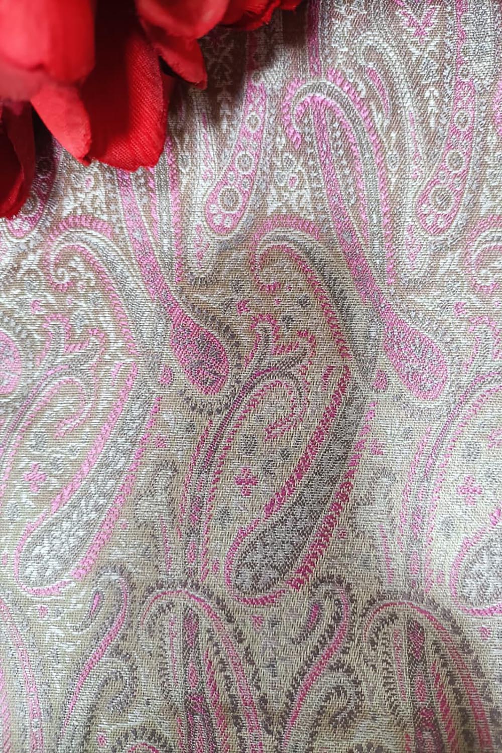 Pink Handloom Banarasi Tanchui Silk Fabric ( 2.5 Mtr ) - Luxurion World