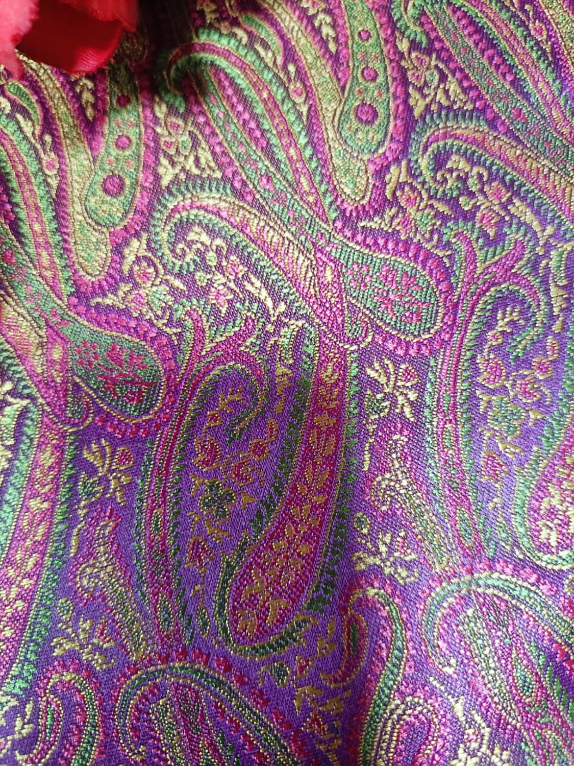 Multicolor Handloom Banarasi Tanchui Silk Fabric ( 2.5 Mtr ) - Luxurion World
