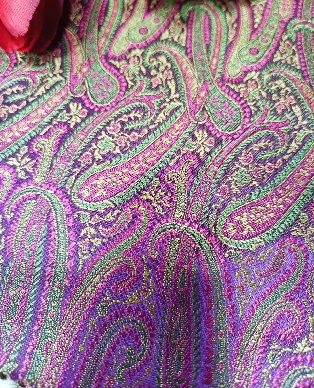 Multicolor Handloom Banarasi Tanchui Silk Fabric ( 2.5 Mtr ) - Luxurion World