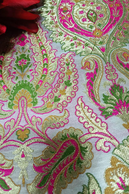 Pastel Handloom Banarasi Kimkhwab Silk Meenakari Flower Design Fabric ( 2.5 Mtr ) - Luxurion World