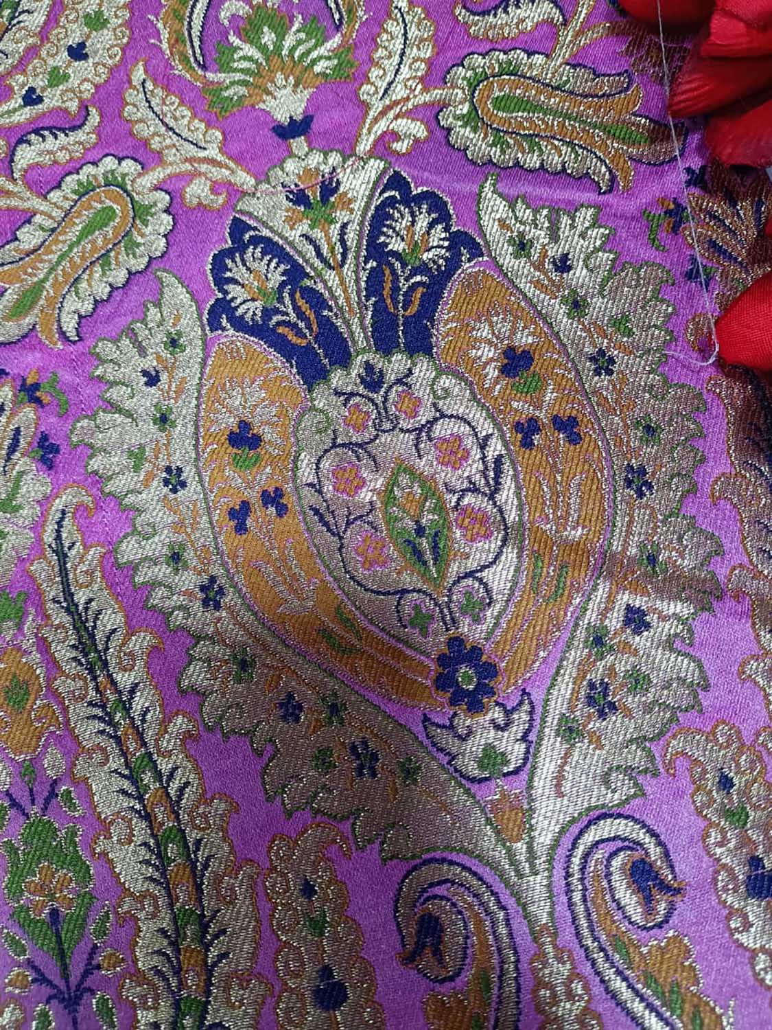 Pink Handloom Banarasi Kimkhwab Silk Meenakari Flower Design Fabric ( 2.5 Mtr ) - Luxurion World