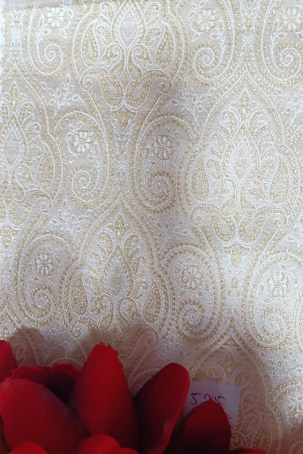 Dyeable Handloom Banarasi Silk Fabric ( 2.5 Mtr ) - Luxurion World
