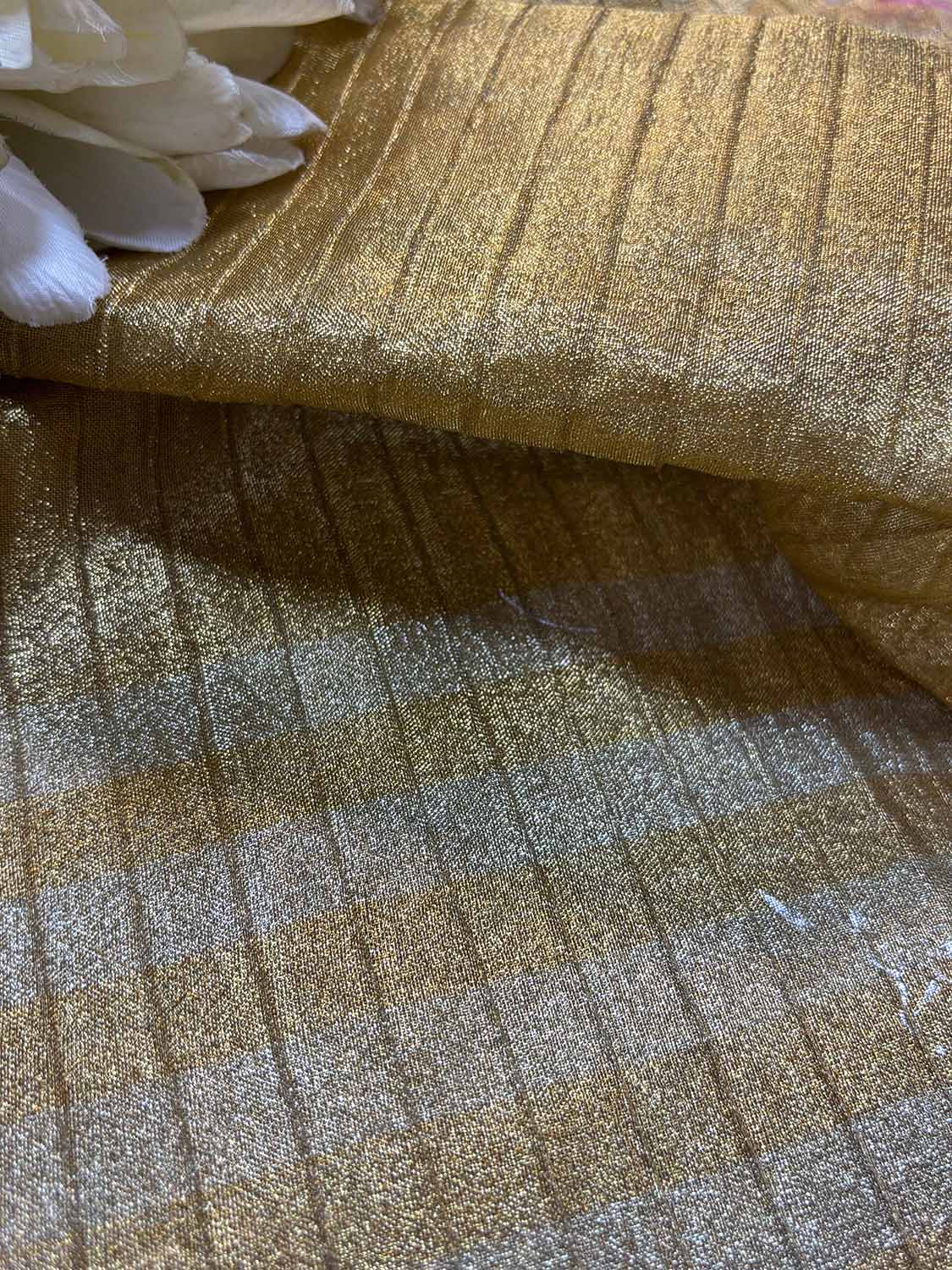 Exquisite Golden Handloom Banarasi Tissue Crush Fabric ( 2.5 Mtr ) - Luxurion World