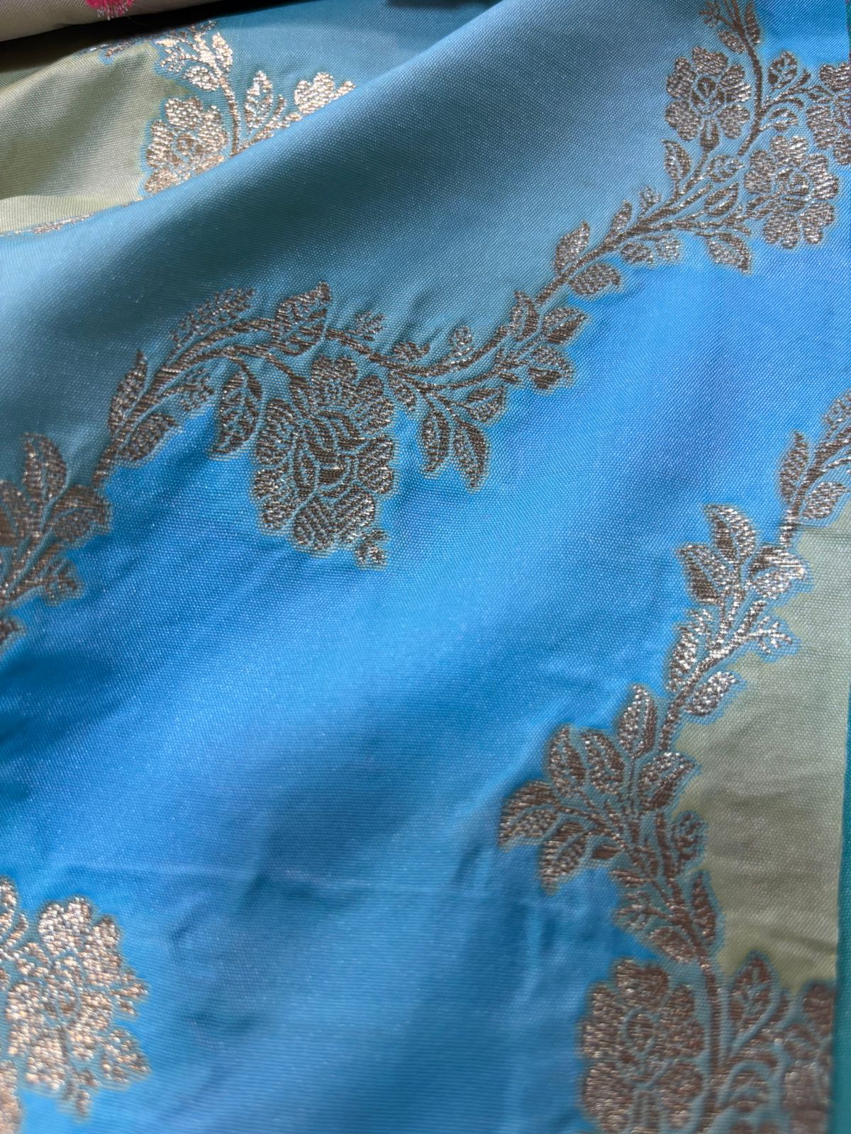 Multicolor Handloom Banarasi Silk Rangkat Fabric ( 1 Mtr ) - Luxurion World