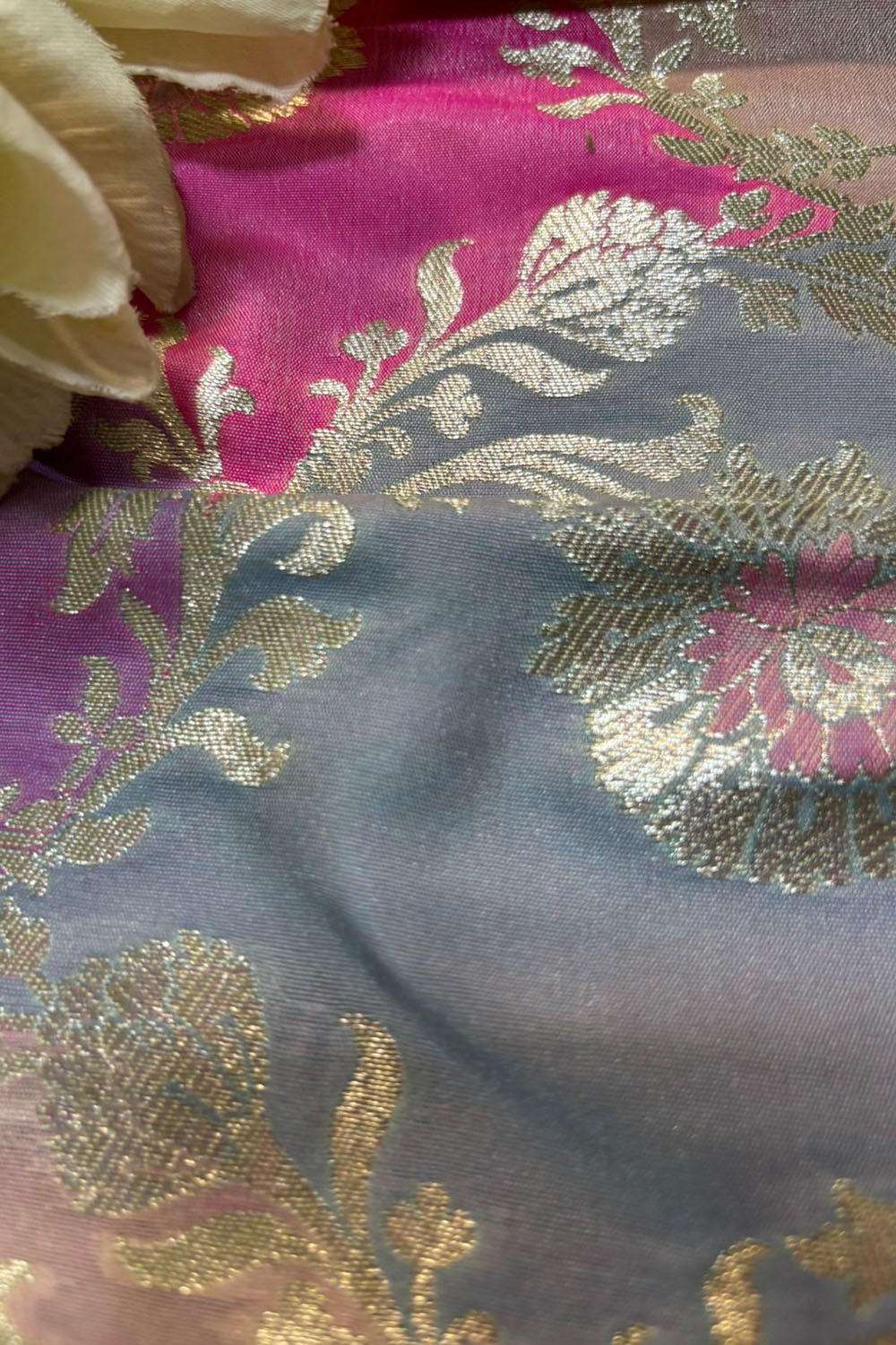 Multicolor Handloom Banarasi Silk Rangkat Fabric ( 1 Mtr ) - Luxurion World