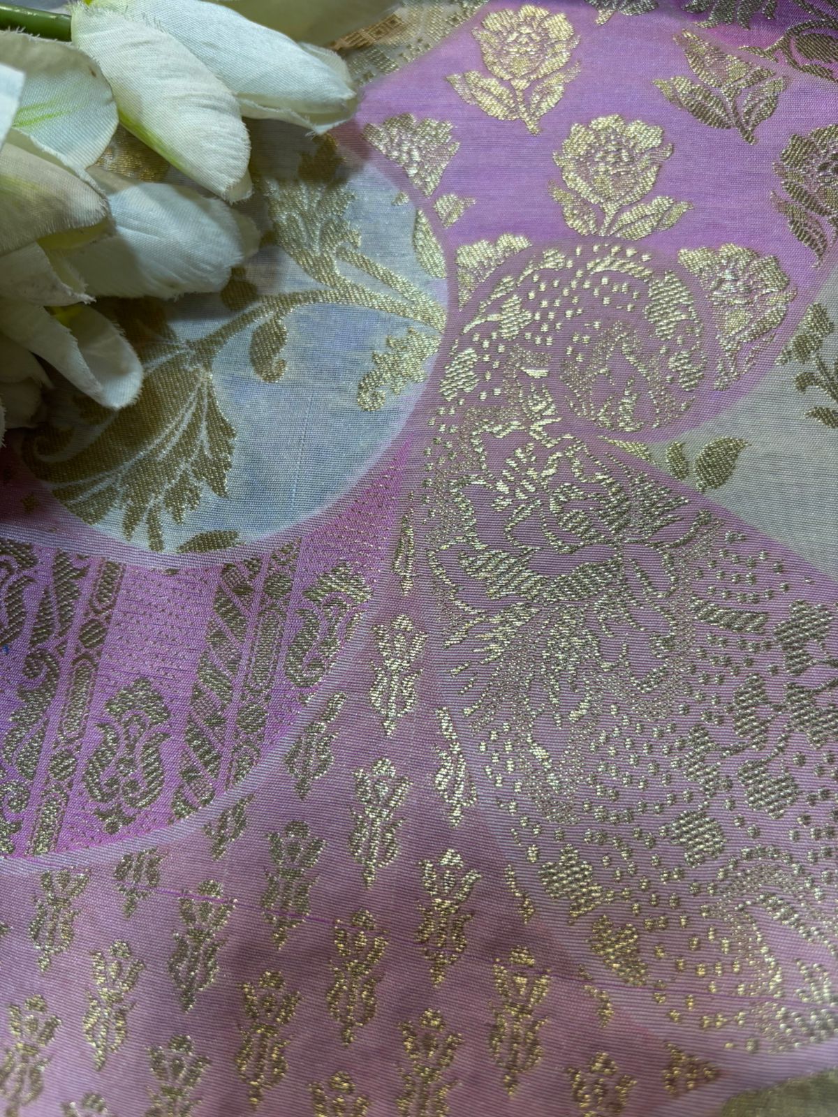 Multicolor Handloom Banarasi Silk Rangkat Fabric ( 1 Mtr ) - Luxurion World
