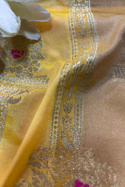 Multicolor Handloom Banarasi Silk Rangkat Fabric ( 1 Mtr ) - Luxurion World