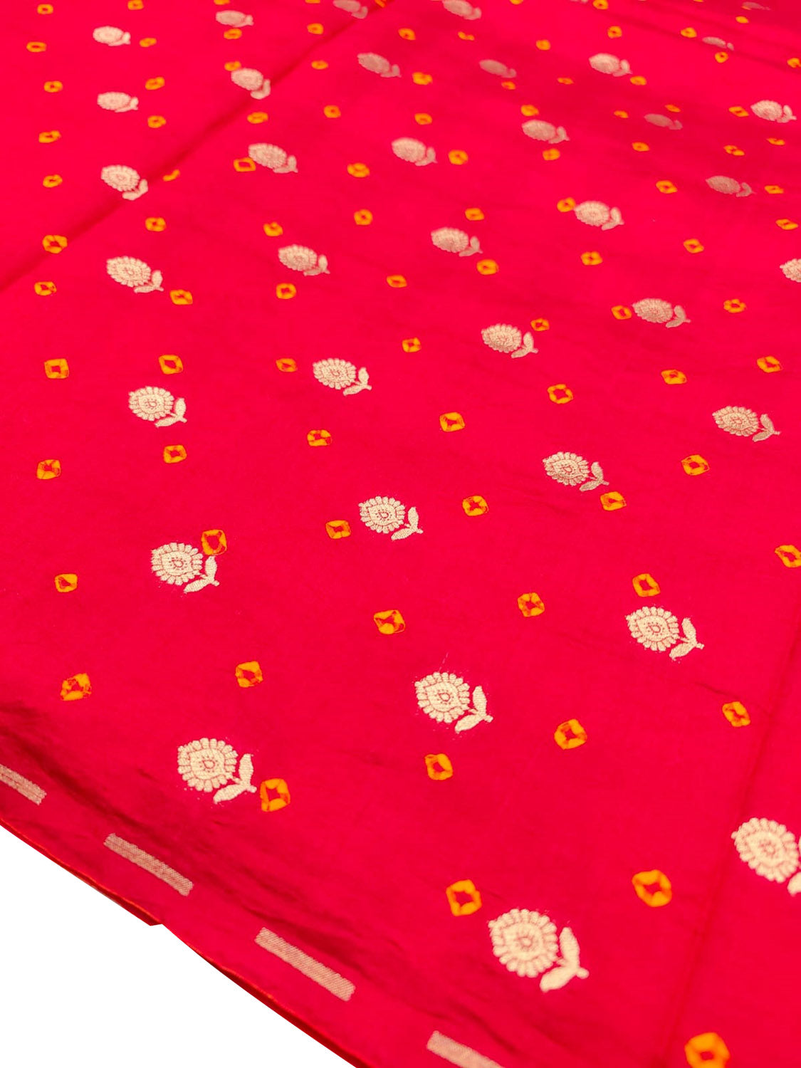 Exquisite Pink Banarasi Hand Bandhej Pure Chiniya Silk Fabric ( 2.5 Mtr ) - Luxurion World