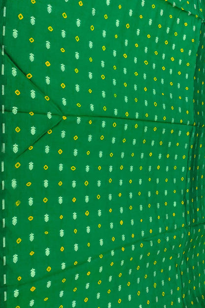 Green Banarasi Hand Bandhej Pure Chiniya Silk Fabric ( 2.5 Mtr ) - Luxurion World
