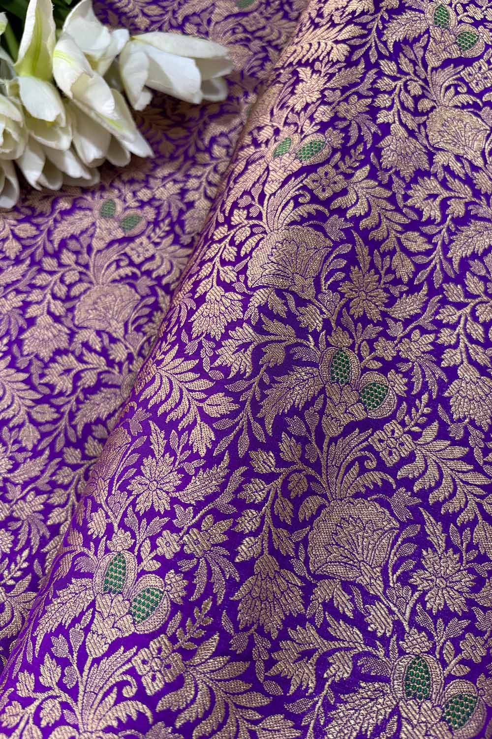 Elegant Purple Banarasi Pure Katan Silk Flower Design Fabric ( 2.5 Mtr ) - Luxurion World