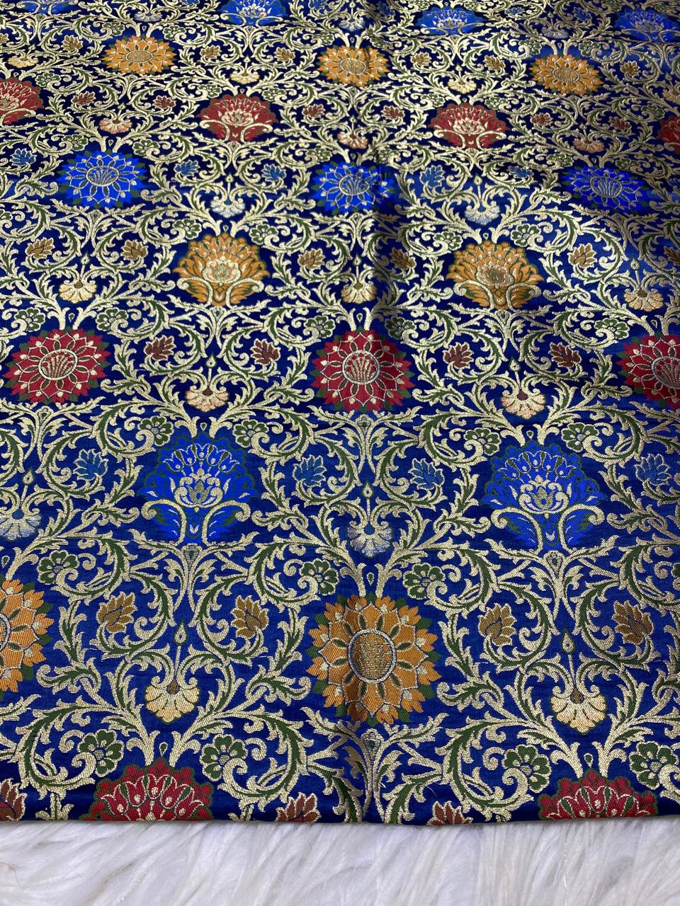 Blue Handloom Banarasi Kimkhwab Silk Meenakari Flower Design Fabric ( 1 Mtr ) - Luxurion World