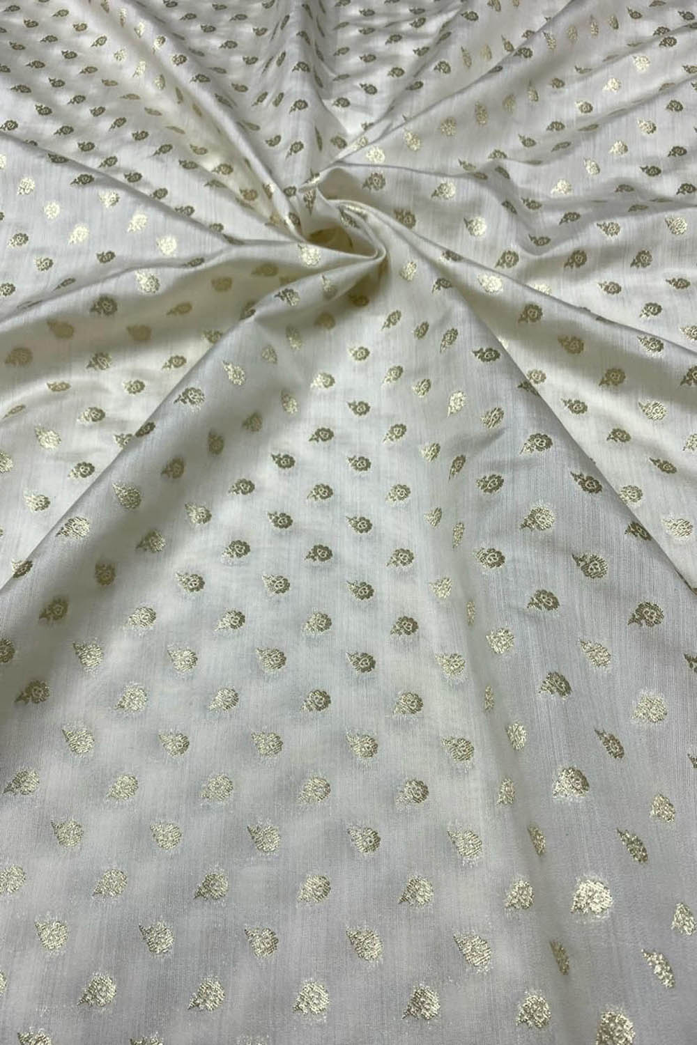 Dyeable Banarasi Pure Chinya Silk Handloom Fabric (2.5 mtr) - Luxurion World