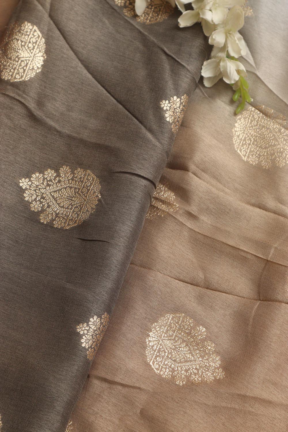 Stunning Multicolor Banarasi Dola Silk Shaded Fabric ( 2.5 Mtr ) - Luxurion World