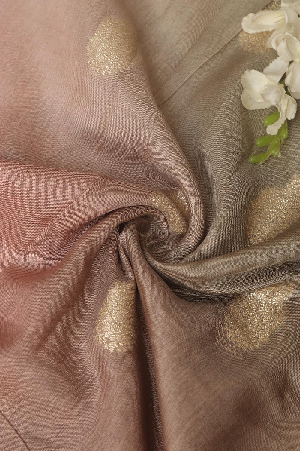 Stunning Multicolor Banarasi Dola Silk Shaded Fabric ( 2.5 Mtr ) - Luxurion World