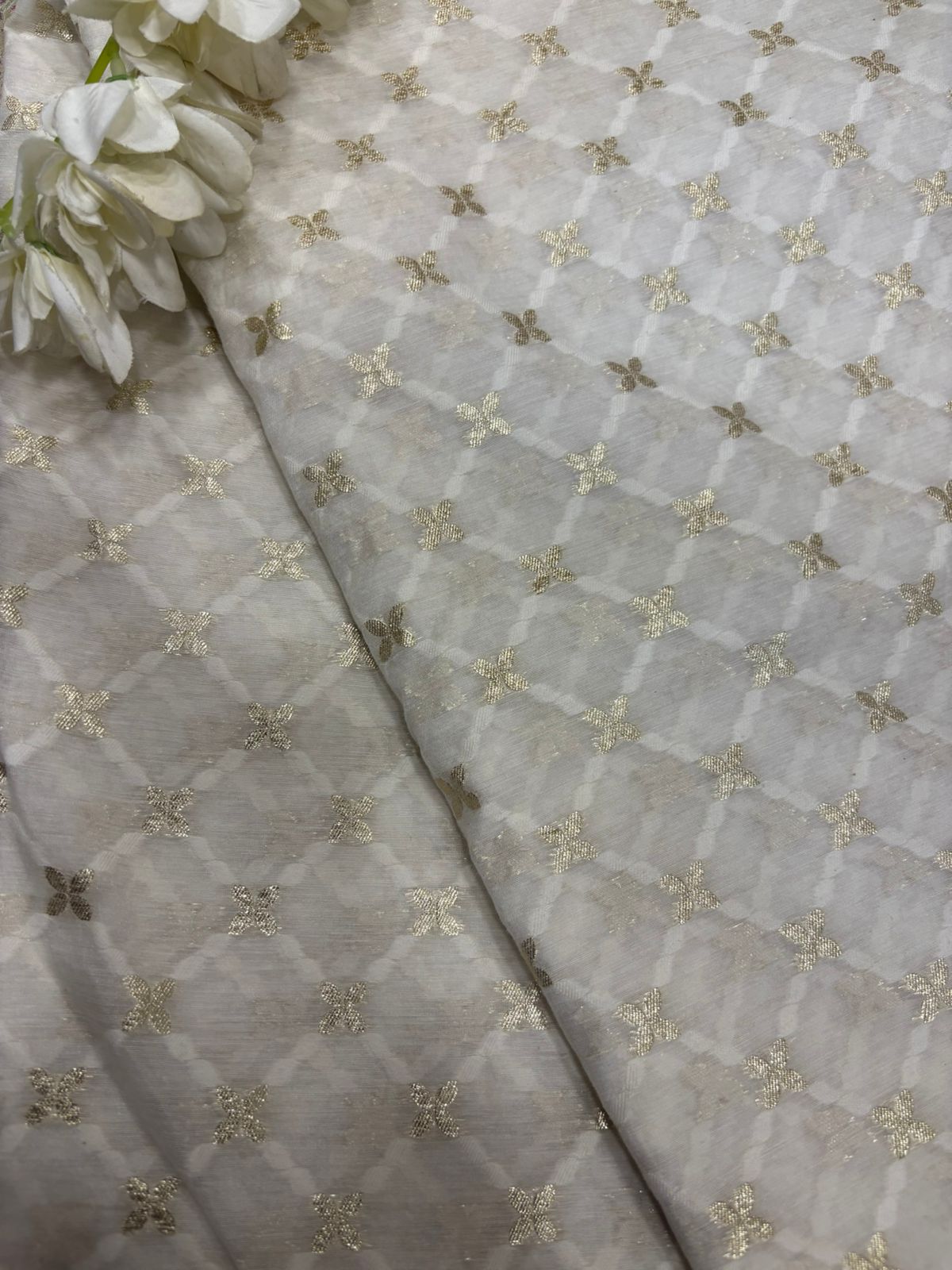 Dyeable Handloom Banarasi Pure Cotton Fabric ( 1 Mtr ) - Luxurion World