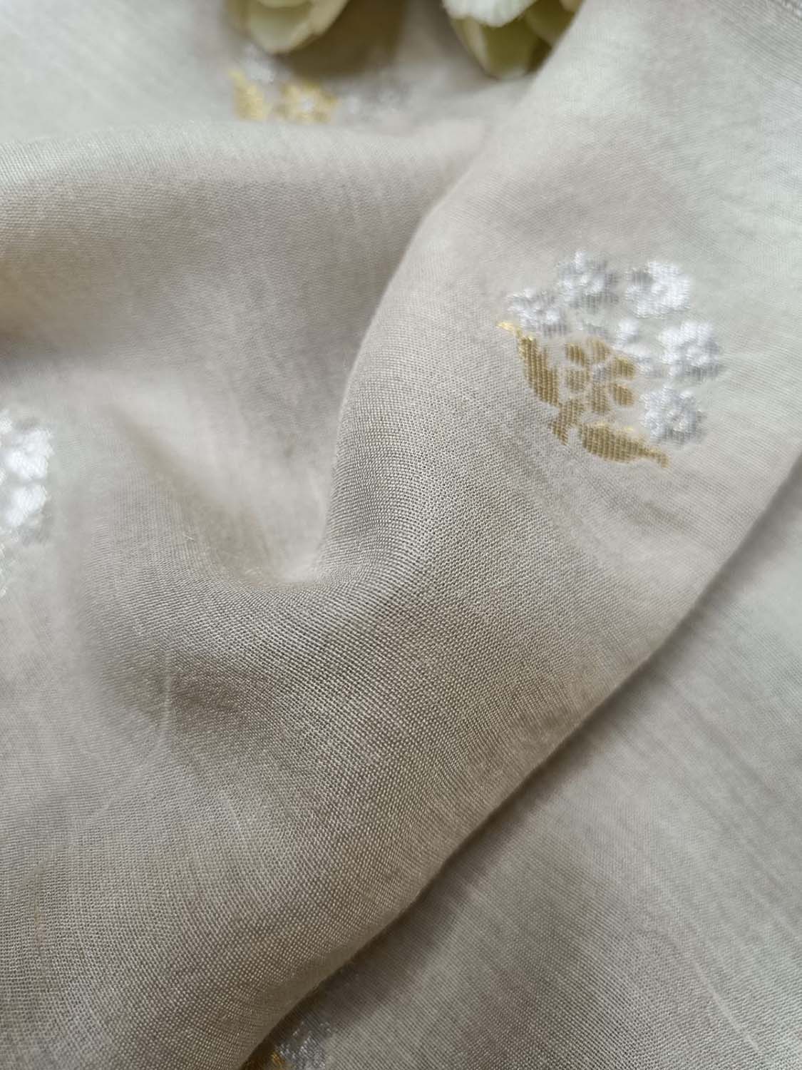 Luxurious Dyeable Banarasi Handloom Pure Moonga Silk - Luxurion World