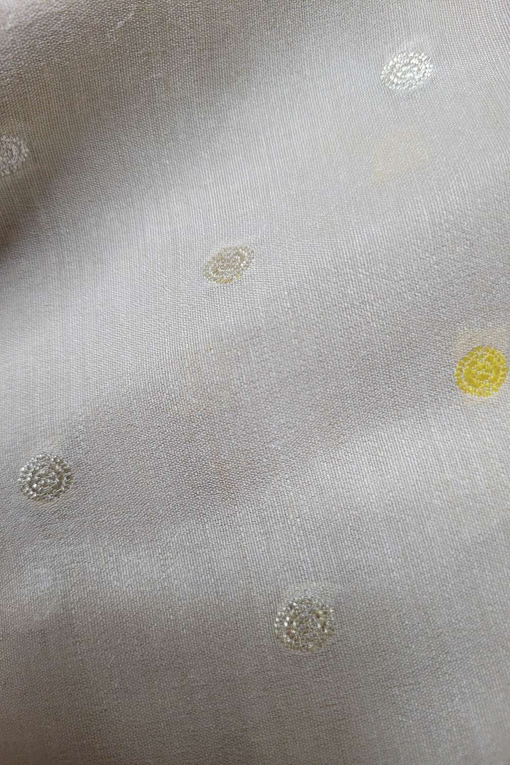 Dyeable Banarasi Handloom Pure Moonga Silk Booti Design Fabric ( 2.5 Mtr ) - Luxurion World