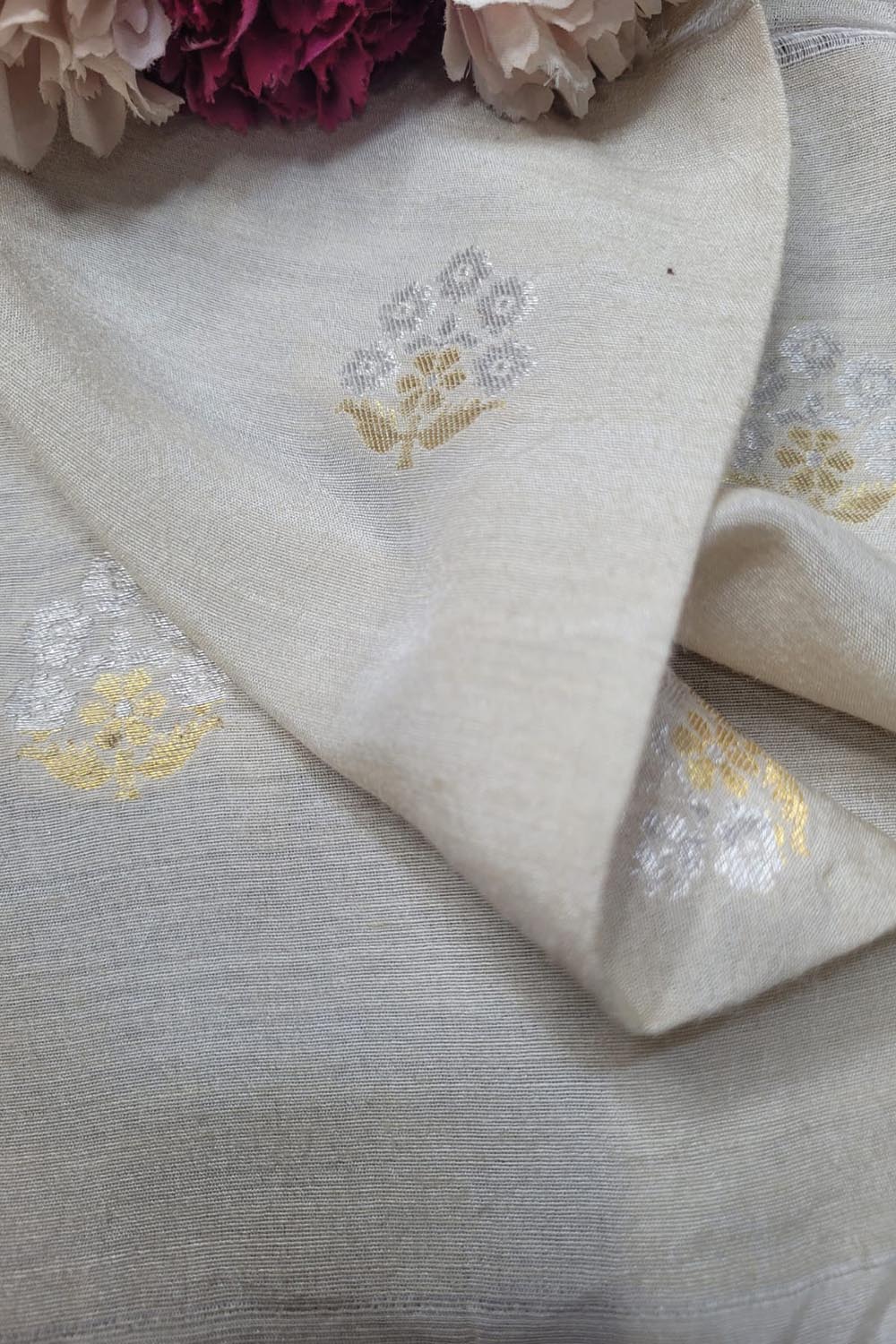 Dyeable Banarasi Handloom Pure Moonga Silk Sona Roopa Fabric ( 2.5 Mtr ) - Luxurion World