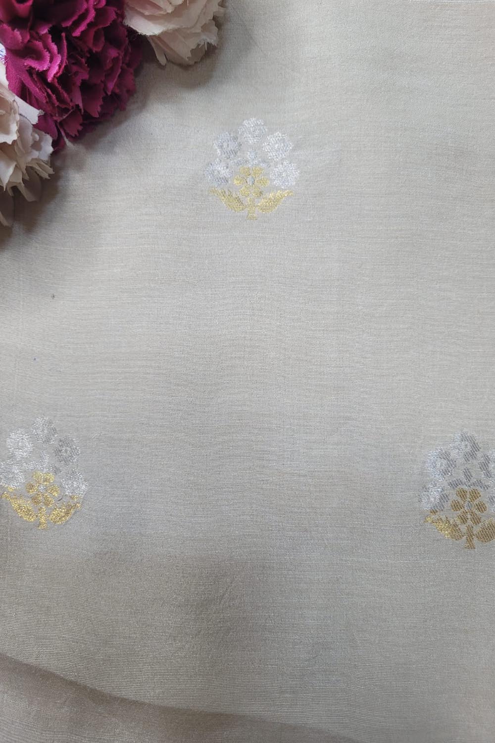 Dyeable Banarasi Handloom Pure Moonga Silk Sona Roopa Fabric ( 2.5 Mtr ) - Luxurion World