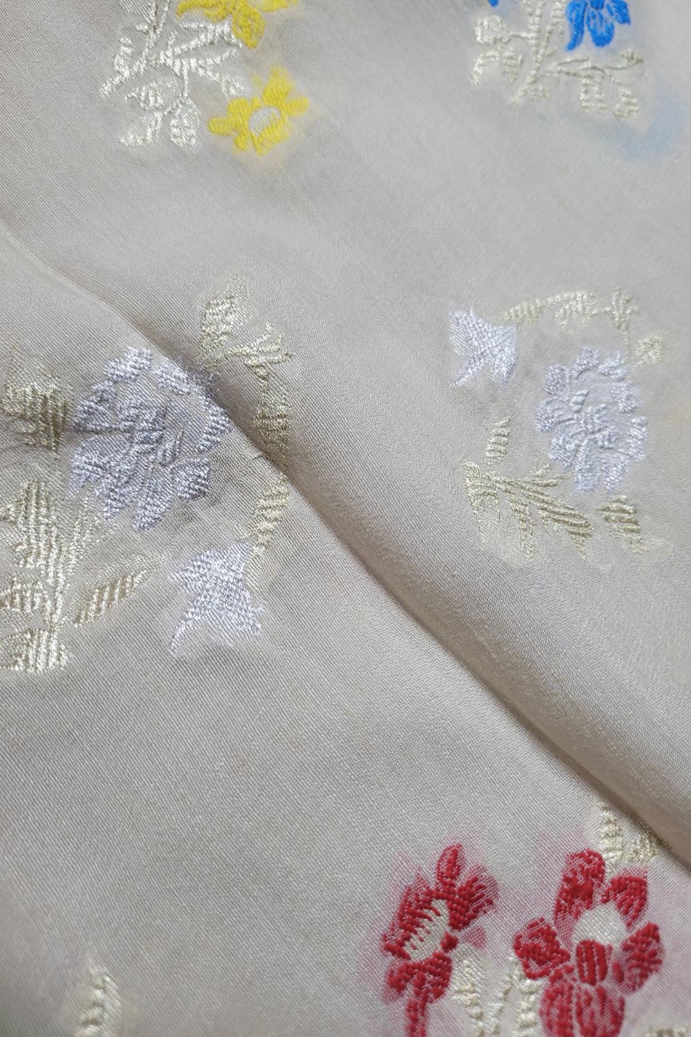 Dyeable Banarasi Handloom Pure Moonga Silk Meenakari Fabric ( 2.5 Mtr ) - Luxurion World