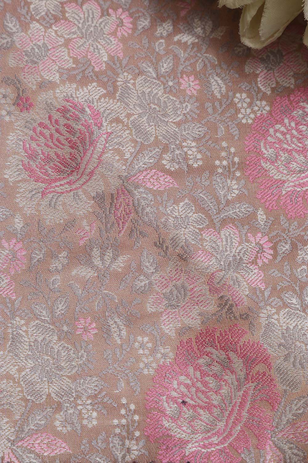 Pink Banarasi Resham Tanchui Silk Fabric ( 2.5 Mtr ) - Luxurion World